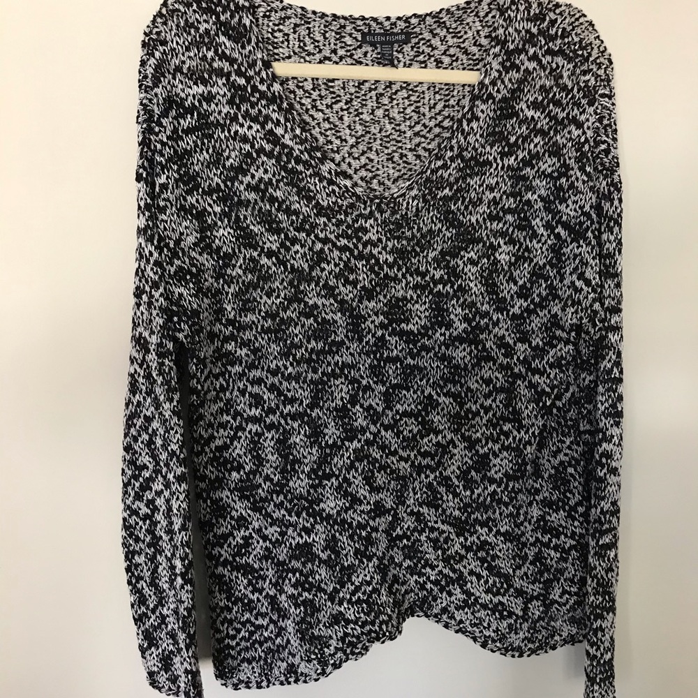 Eileen Fisher V - neck Sweater size Medium